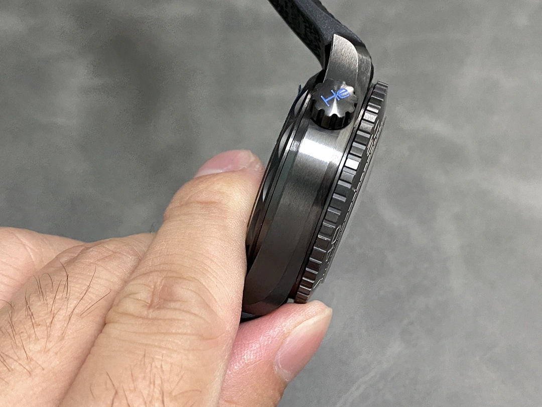 CBD Factory Omega Seamaster Planet Ocean 600M GMT “Deep Black” Blue Ceramic (215.92.46.22.01.002) 1:1 Super Clone – DD8906 Movement Minimalist 299